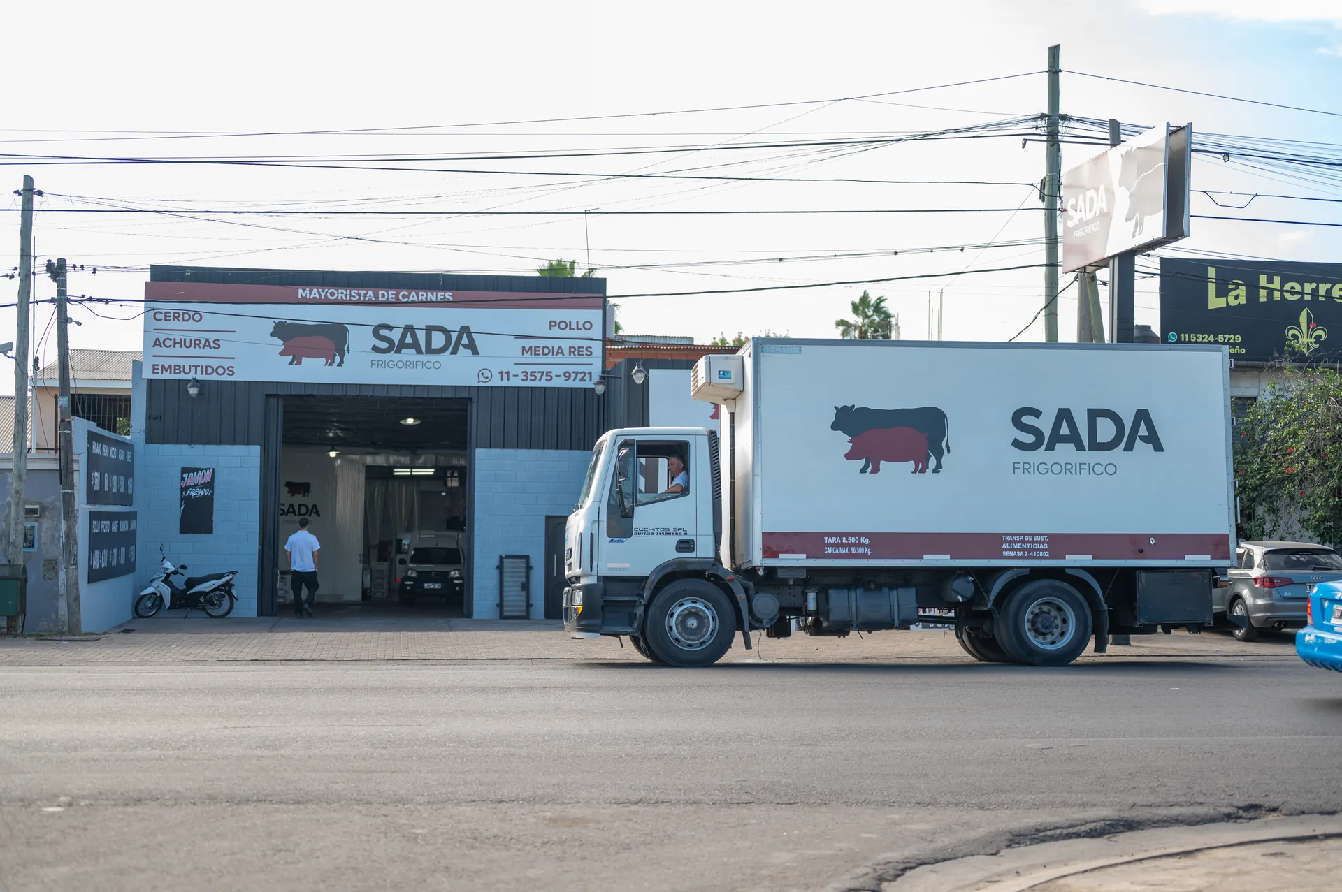 Carnicería mayorista en Pilar — Frigorífico SADA