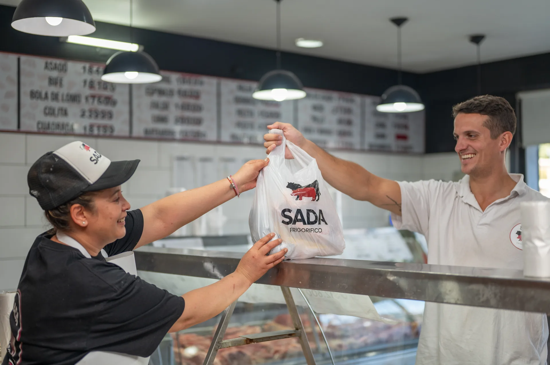 Carnicería minorista Frigorífico SADA Pilar — interior